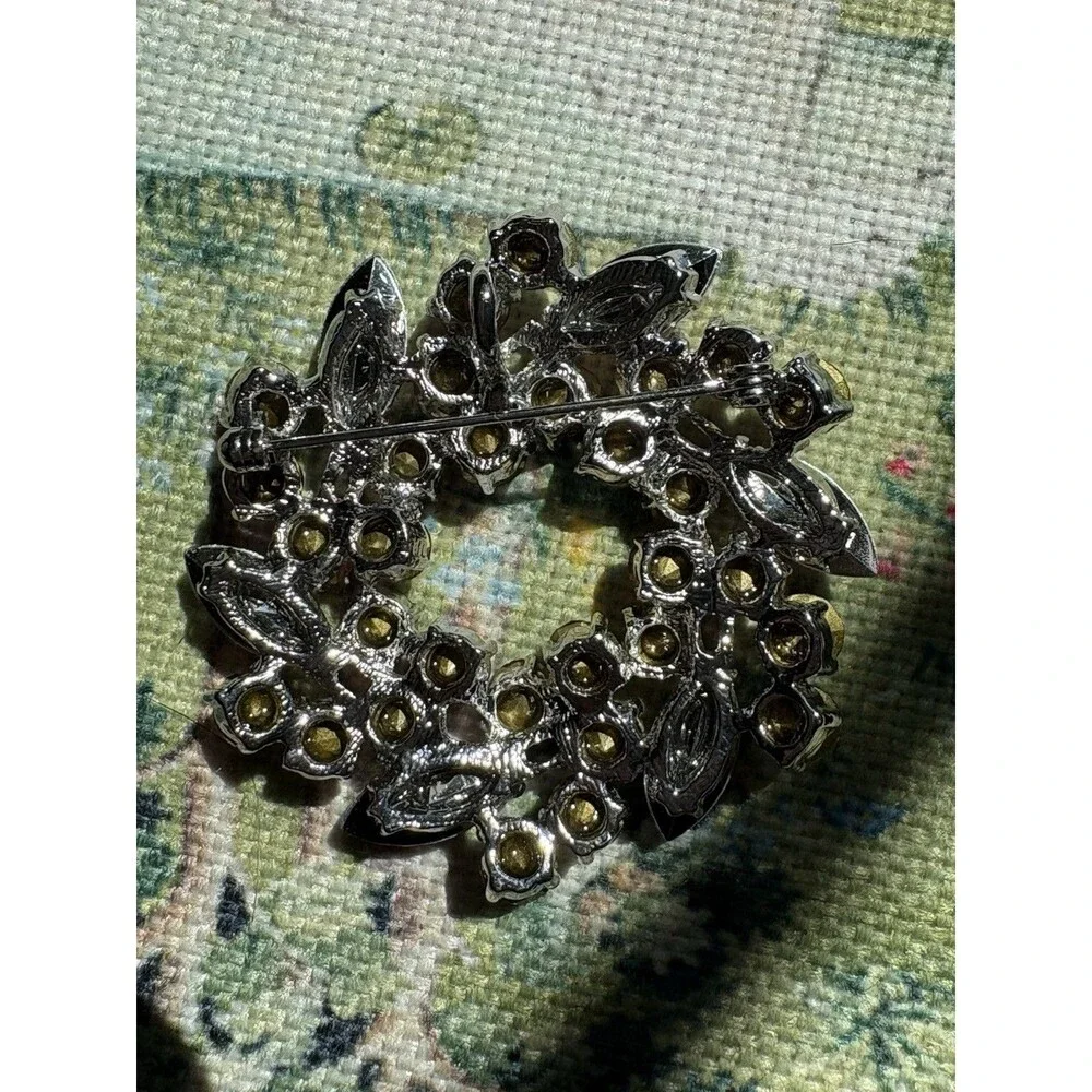 Vintage Unsigned Rhinestone Wreath Brooch Pink AB Crystal Juliana Style Regency